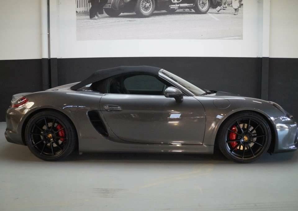 Image 4/50 of Porsche Boxster Spyder (2016)