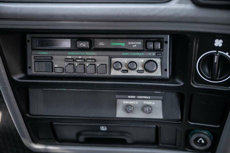 Image 35/42 de Ford Sierra RS Cosworth (1987)