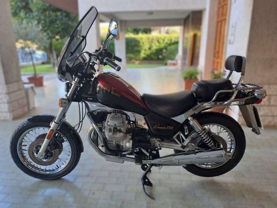 Immagine 1/34 di Moto Guzzi Nevada 750 (1998)