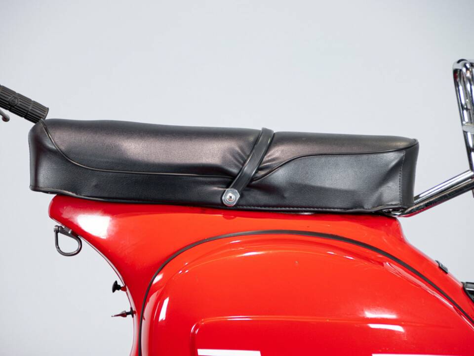 Image 27/50 of Piaggio DUMMY (1975)