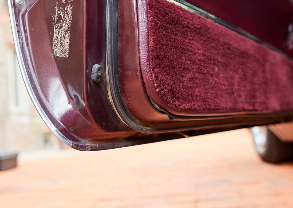 Bild 161/200 von Cadillac Coupe DeVille (1968)