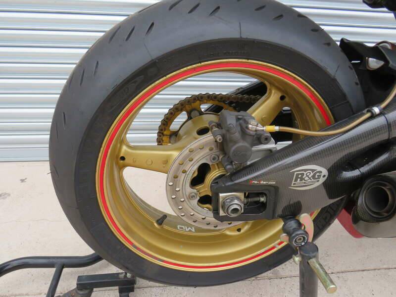 Afbeelding 40/47 van Honda CBR 1000 RR Fireblade (2010)