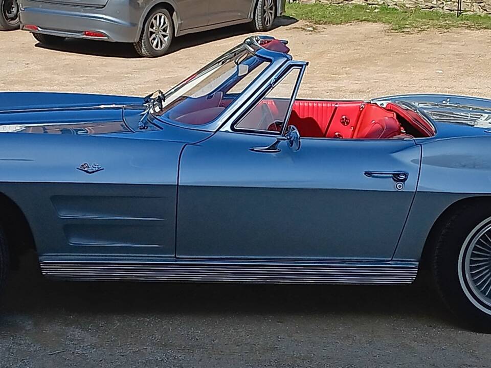 Image 17/35 of Chevrolet Corvette Sting Ray (1963)