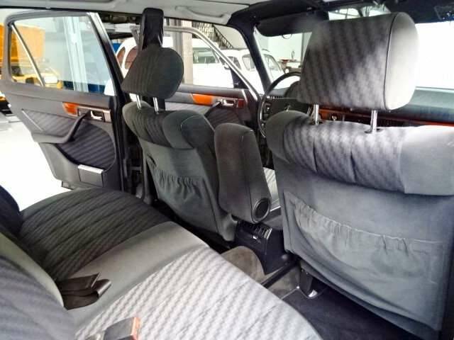 Bild 9/20 von Mercedes-Benz 300 SE (1990)