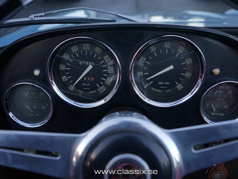 Image 6/18 of Alfa Romeo 2000 Spider (1959)