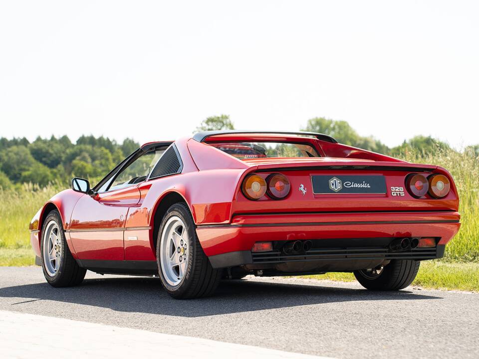 Bild 6/38 von Ferrari 328 GTS (1986)