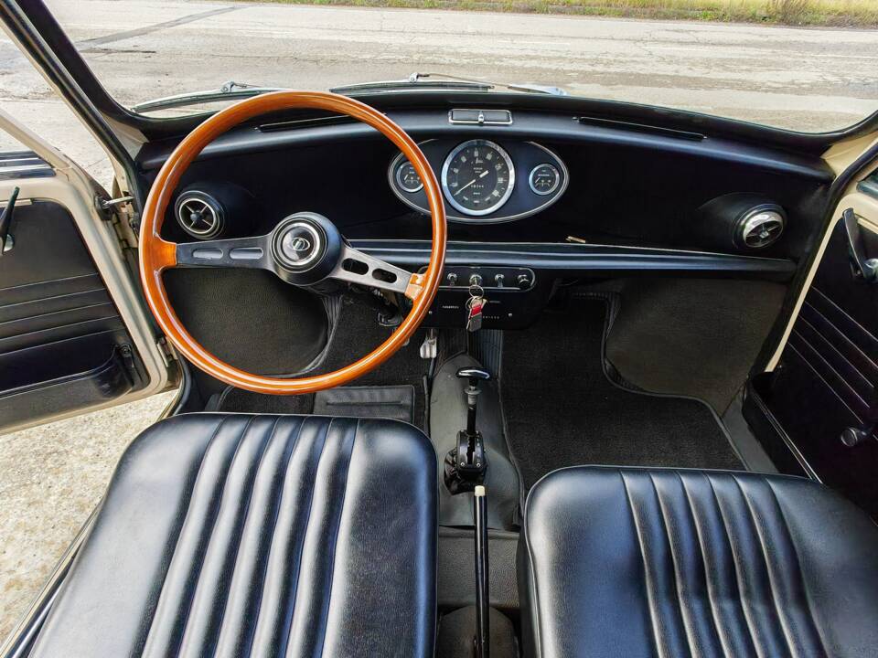 Image 42/45 of Innocenti Mini Minor (1970)