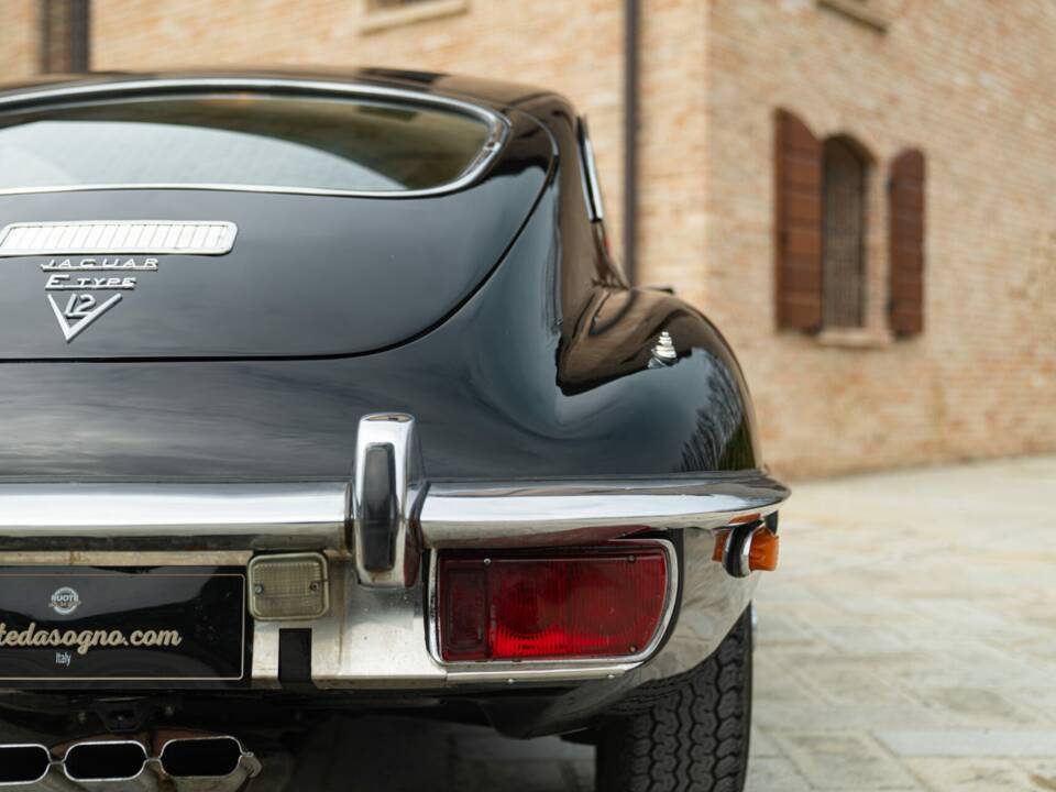 Imagen 11/50 de Jaguar E-Type V12 (2+2) (1971)