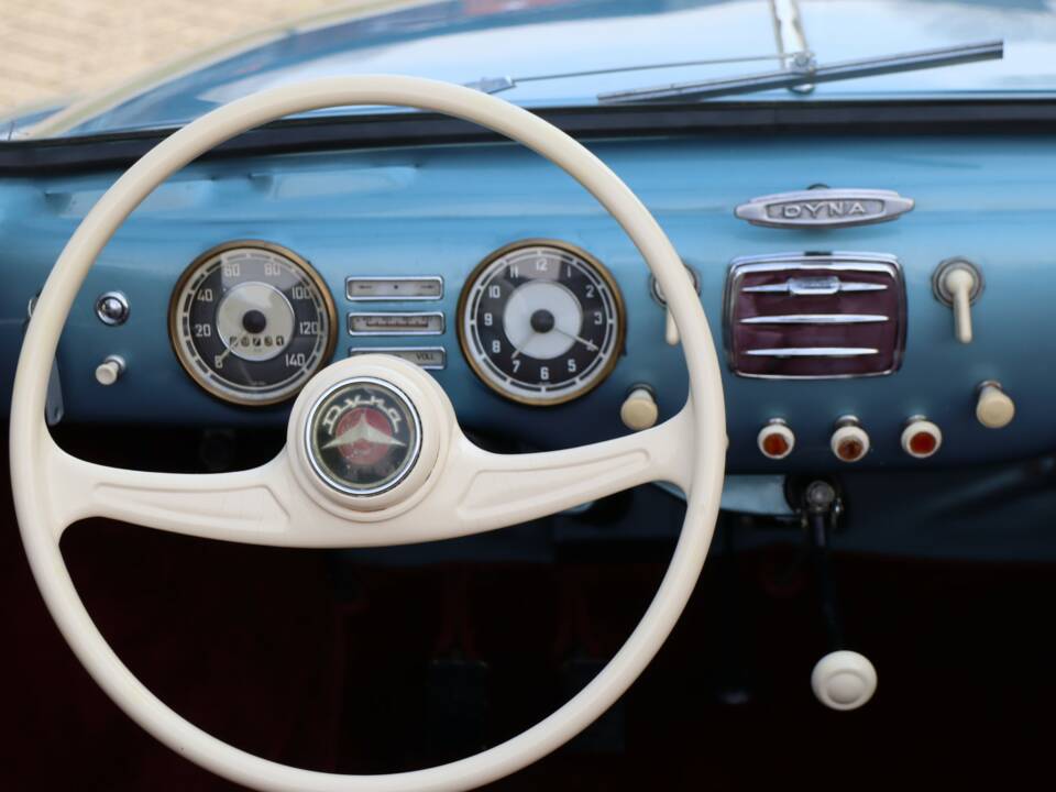 Image 20/50 of Dyna-Veritas Cabriolet (1952)