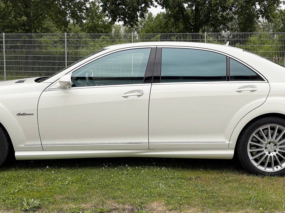Bild 8/29 von Mercedes-Benz S 63 AMG (2007)