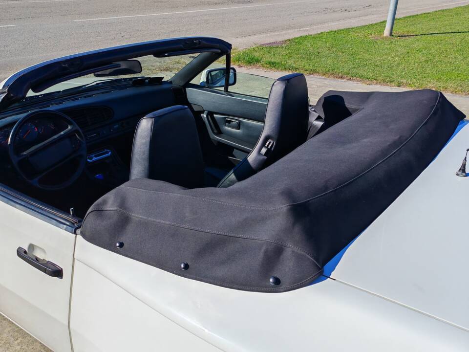 Immagine 24/49 di Porsche 944 S2 (1991)