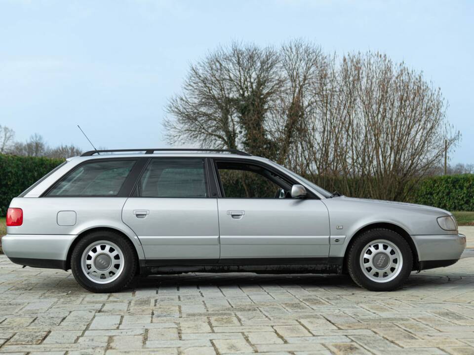 Bild 5/50 von Audi A6 Avant 2.0 quattro (1995)