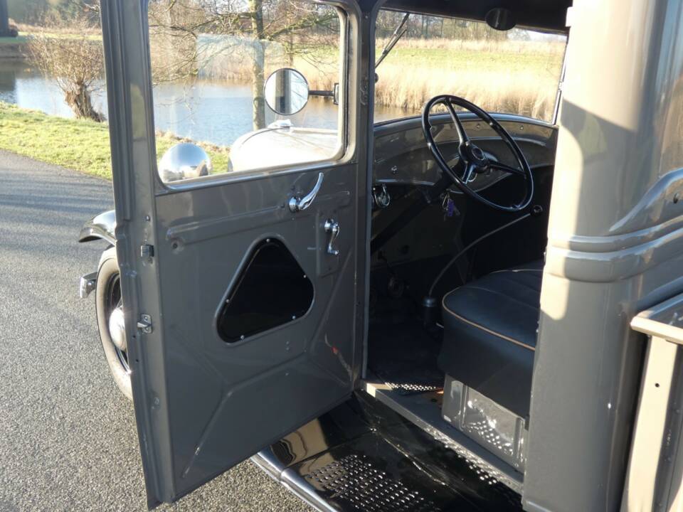 Bild 18/25 von Ford V8 Modell 40 (1933)