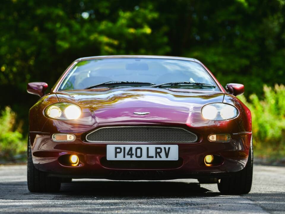 Obraz 6/50 pojazdu Aston Martin DB 7 (1997)