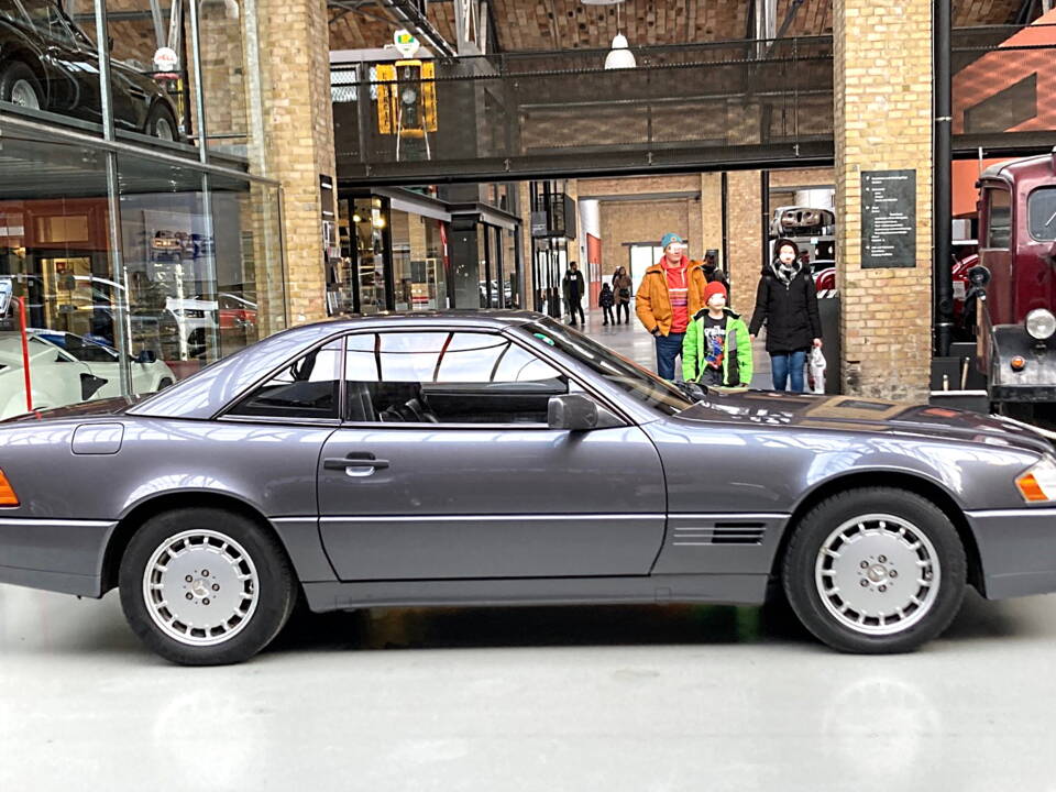 Image 8/49 of Mercedes-Benz SL 280 (1995)