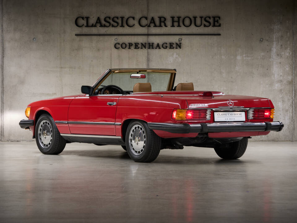 Image 10/89 of Mercedes-Benz 560 SL (1986)