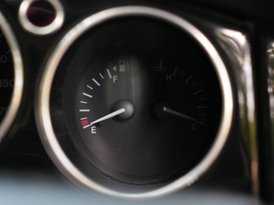 Image 49/50 of Jaguar XKR (1998)