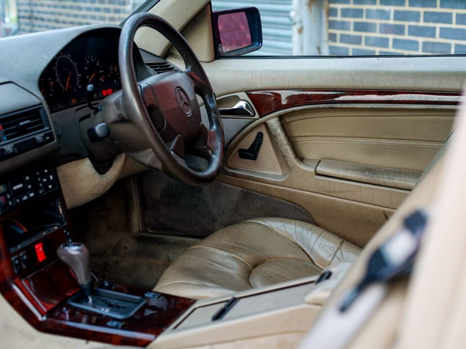 Image 22/44 de Mercedes-Benz SL 320 (1996)