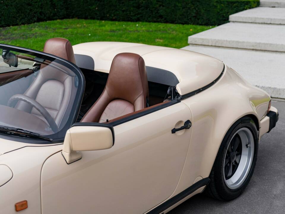 Bild 38/41 von Porsche 911 Speedster 3.2 (1989)