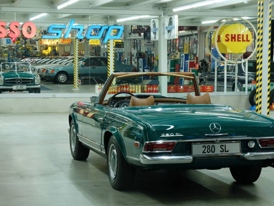 Image 9/50 de Mercedes-Benz 280 SL (1968)