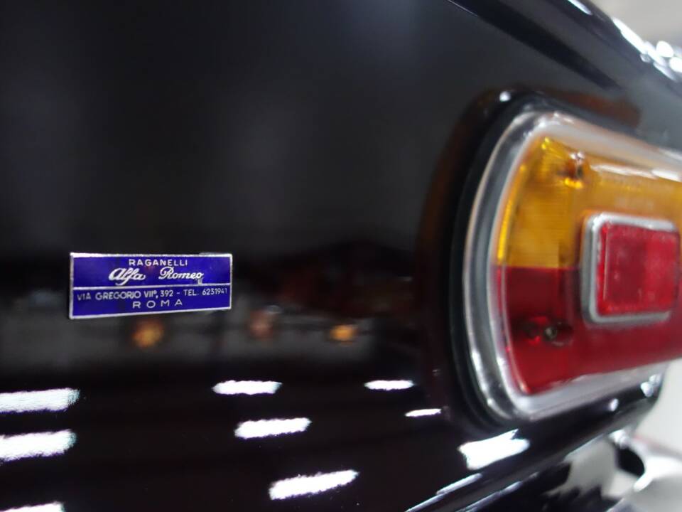 Bild 42/60 von Alfa Romeo Giulia GT 1300 Junior (1975)