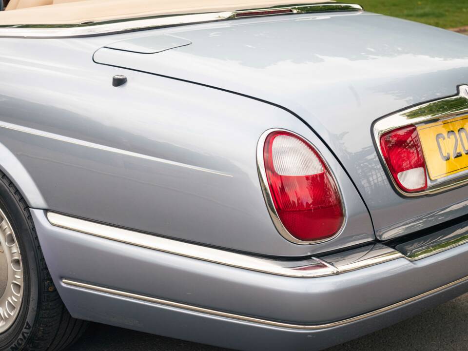Immagine 25/38 di Rolls-Royce Corniche V (2001)