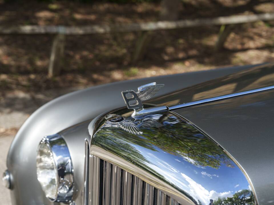 Bild 11/29 von Bentley S1 DHC Park Ward (1958)