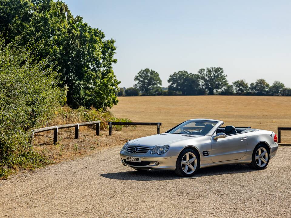 Image 41/50 de Mercedes-Benz SL 500 (2003)