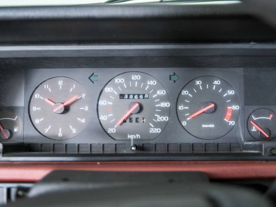 Image 19/50 de Volvo 740 (1984)