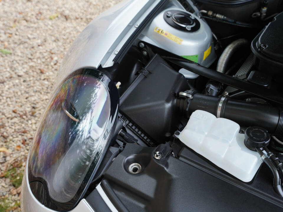 Image 11/50 of BMW Z8 (2000)