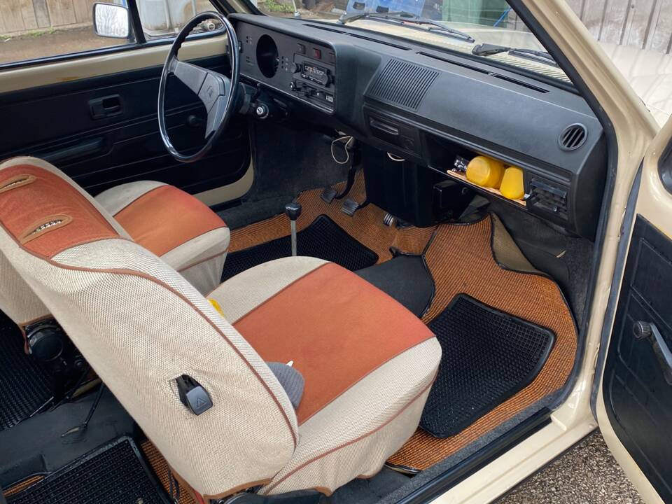 Imagen 5/12 de Volkswagen Golf Mk I 1.1 (1977)