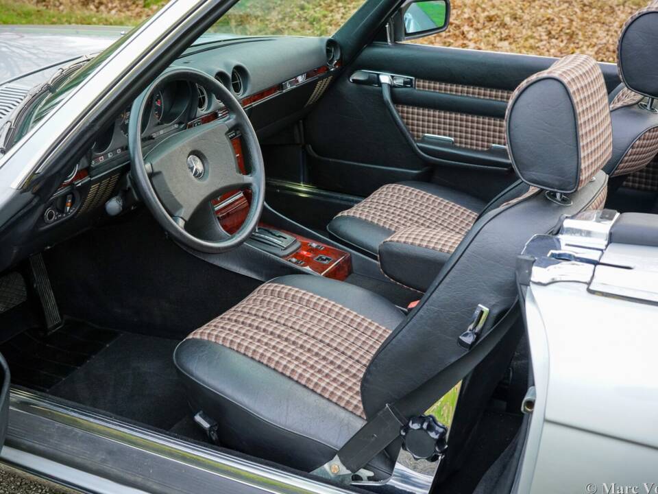 Bild 27/59 von Mercedes-Benz 280 SL (1985)