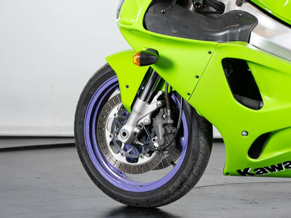 Afbeelding 23/50 van Kawasaki Ninja 750 ZX-7R (1996)