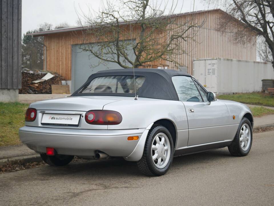 Image 43/48 de Mazda MX-5 1.6 (1900)