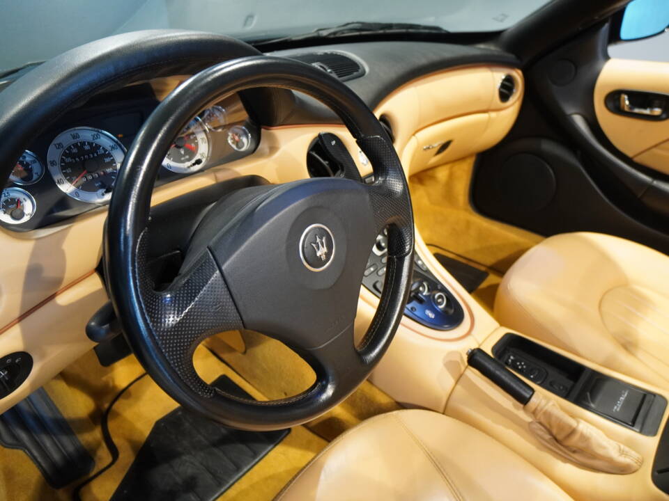 Bild 7/21 von Maserati Spyder 4200 Cambiocorsa (2002)