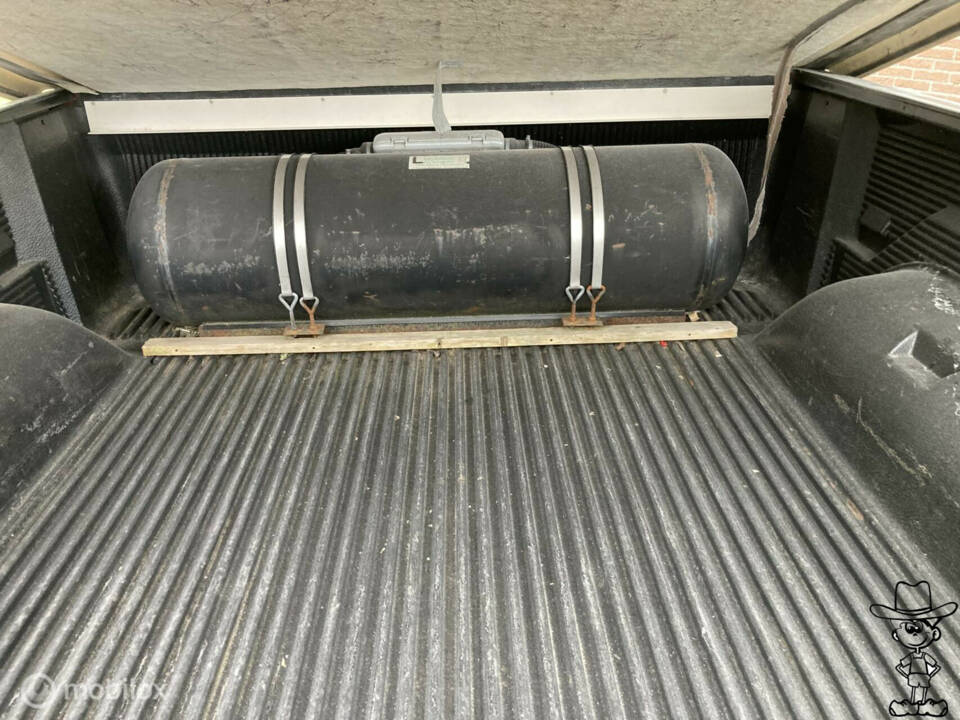 Image 19/47 of Dodge Ram 1500 (1994)