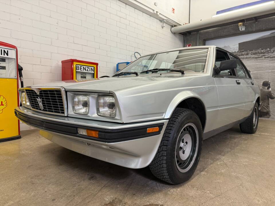Image 2/17 of Maserati 420 i (1985)