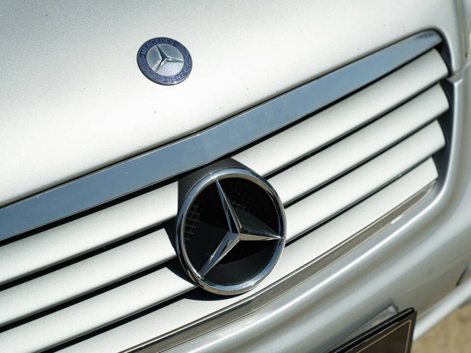 Image 20/50 of Mercedes-Benz C 320 Sportcoupé (2003)