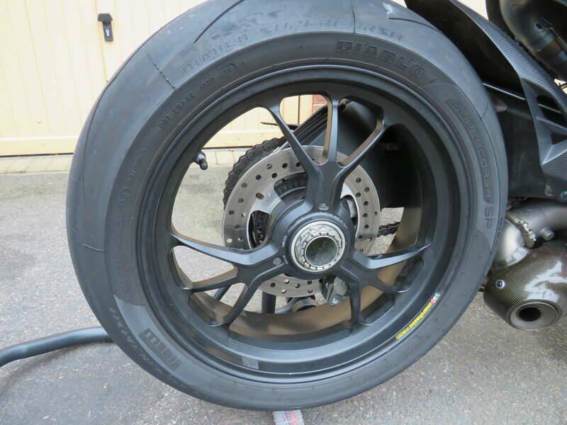 Bild 39/49 von Ducati DUMMY (2017)