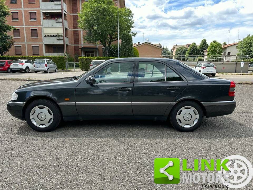Immagine 6/10 di Mercedes-Benz C 180 (1994)