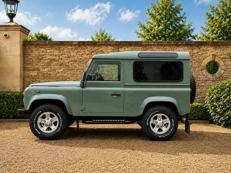 Bild 2/5 von Land Rover Defender 90 Heritage (2006)