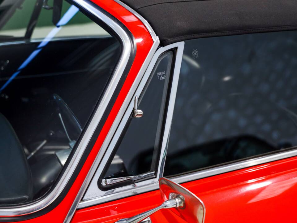 Image 28/58 of Alfa Romeo Giulia 1600 GTC (1965)