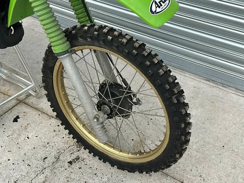 Image 13/15 of Kawasaki KX 125 (1981)