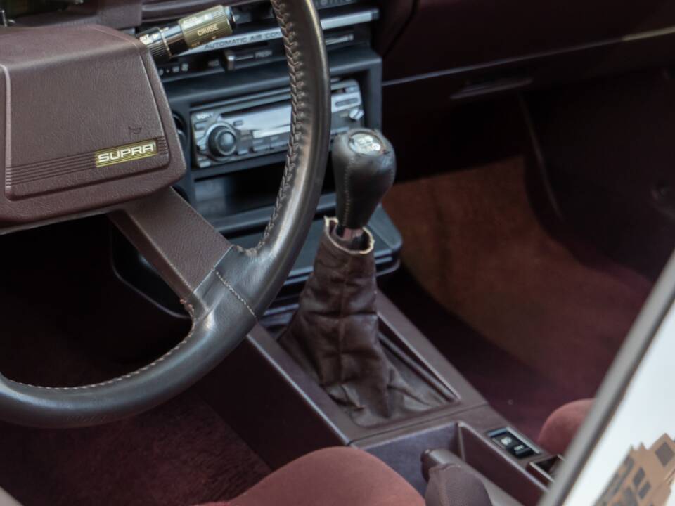 Bild 50/50 von Toyota Supra (1985)