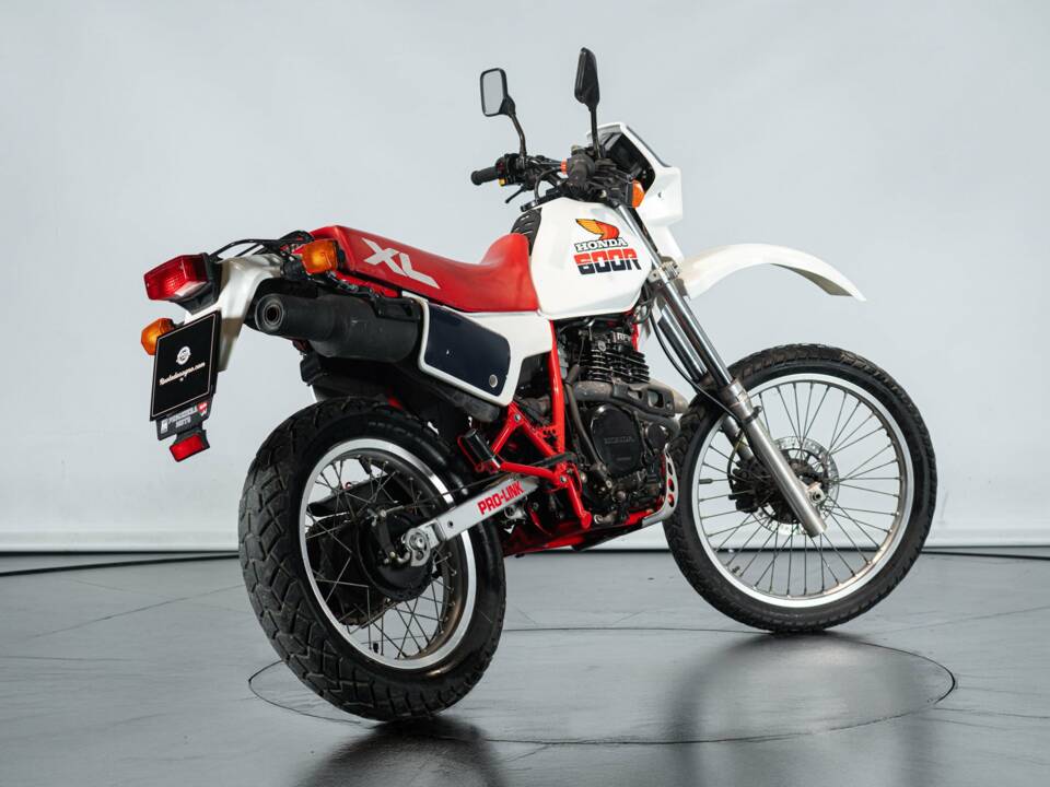 Bild 4/50 von Honda DUMMY (1985)