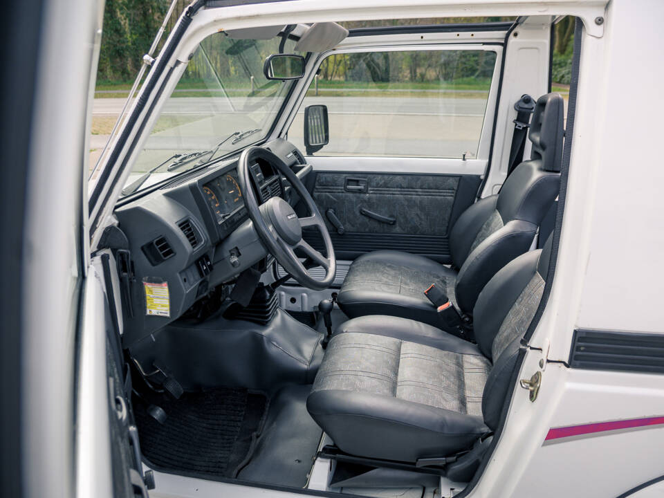 Bild 21/35 von Suzuki SJ Samurai (1993)