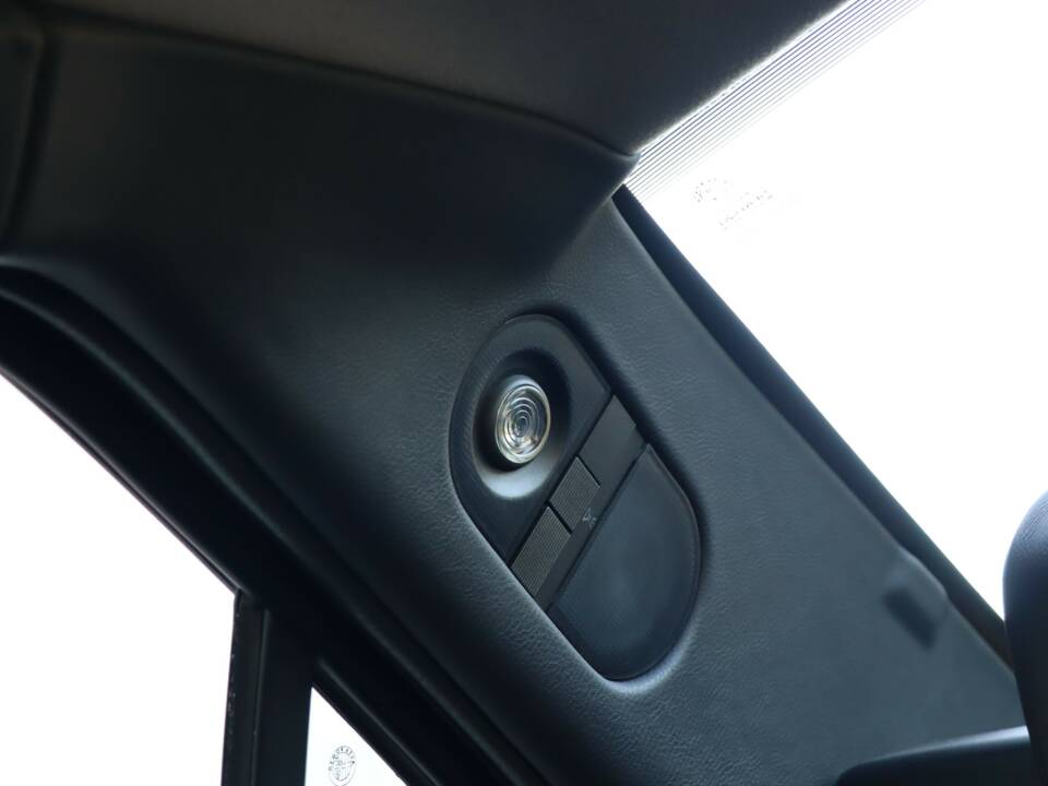 Imagen 23/50 de Alfa Romeo 164 3.0 V6 Quadrifoglio (1991)