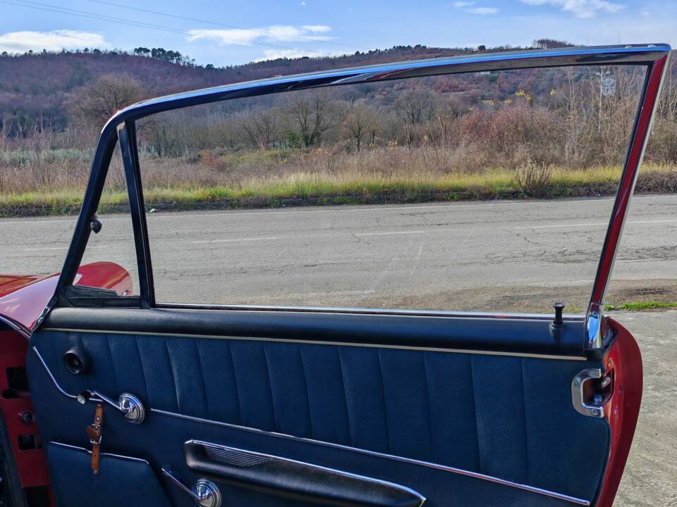 Afbeelding 43/50 van FIAT 2300 S Coupé (1967)