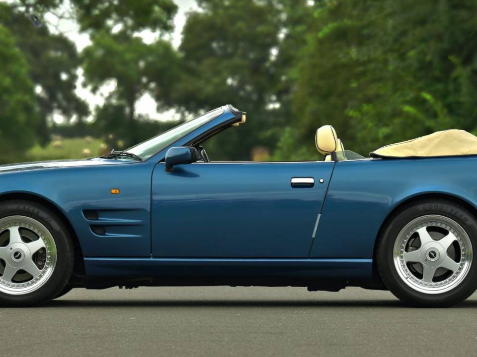Imagen 8/50 de Aston Martin Virage Volante (1995)