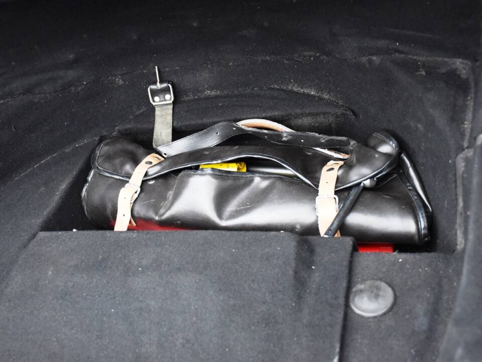 Immagine 48/51 di Ferrari 512 BBi (1982)